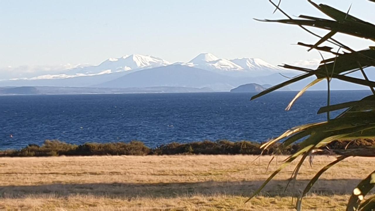 You Little Beauty - Wharewaka Beach Magic Таупо Екстериор снимка